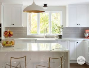 Renovated 1970s colonial kitchen